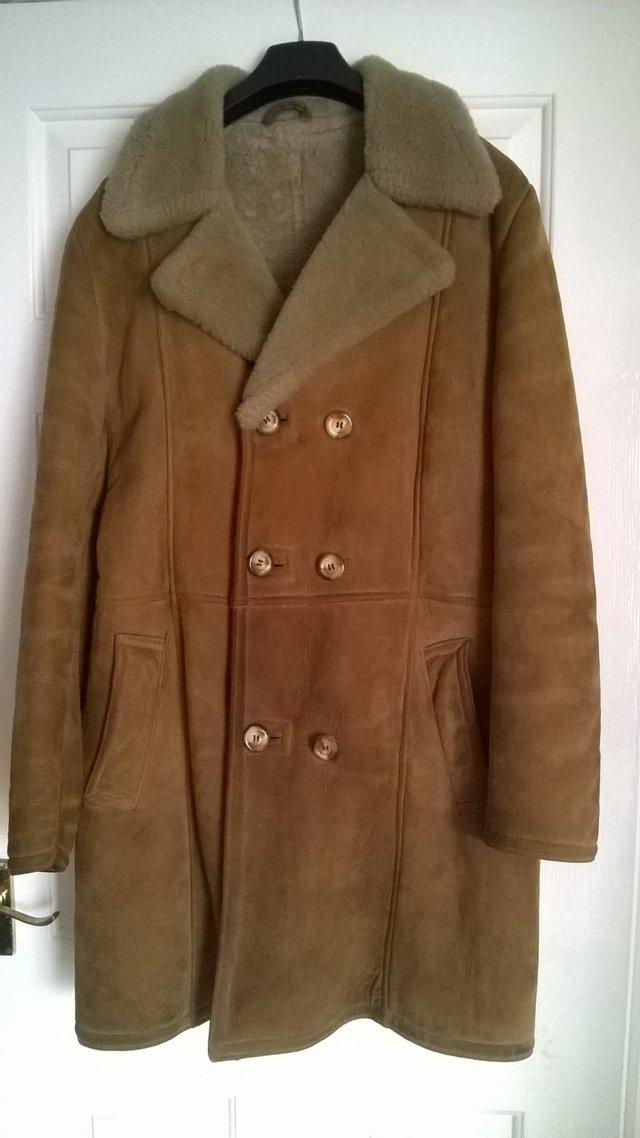 Second hand sheepskin men's coat