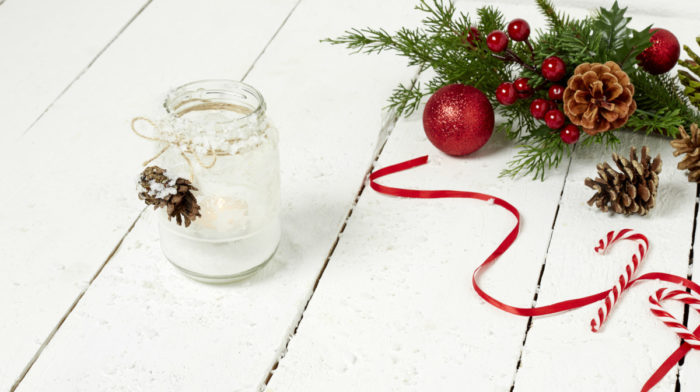 How to Make Mason Jar Christmas candles