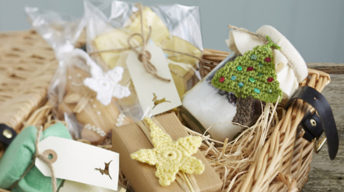 Making Your Own Christmas Decorations and Gifts Is Easier Than You