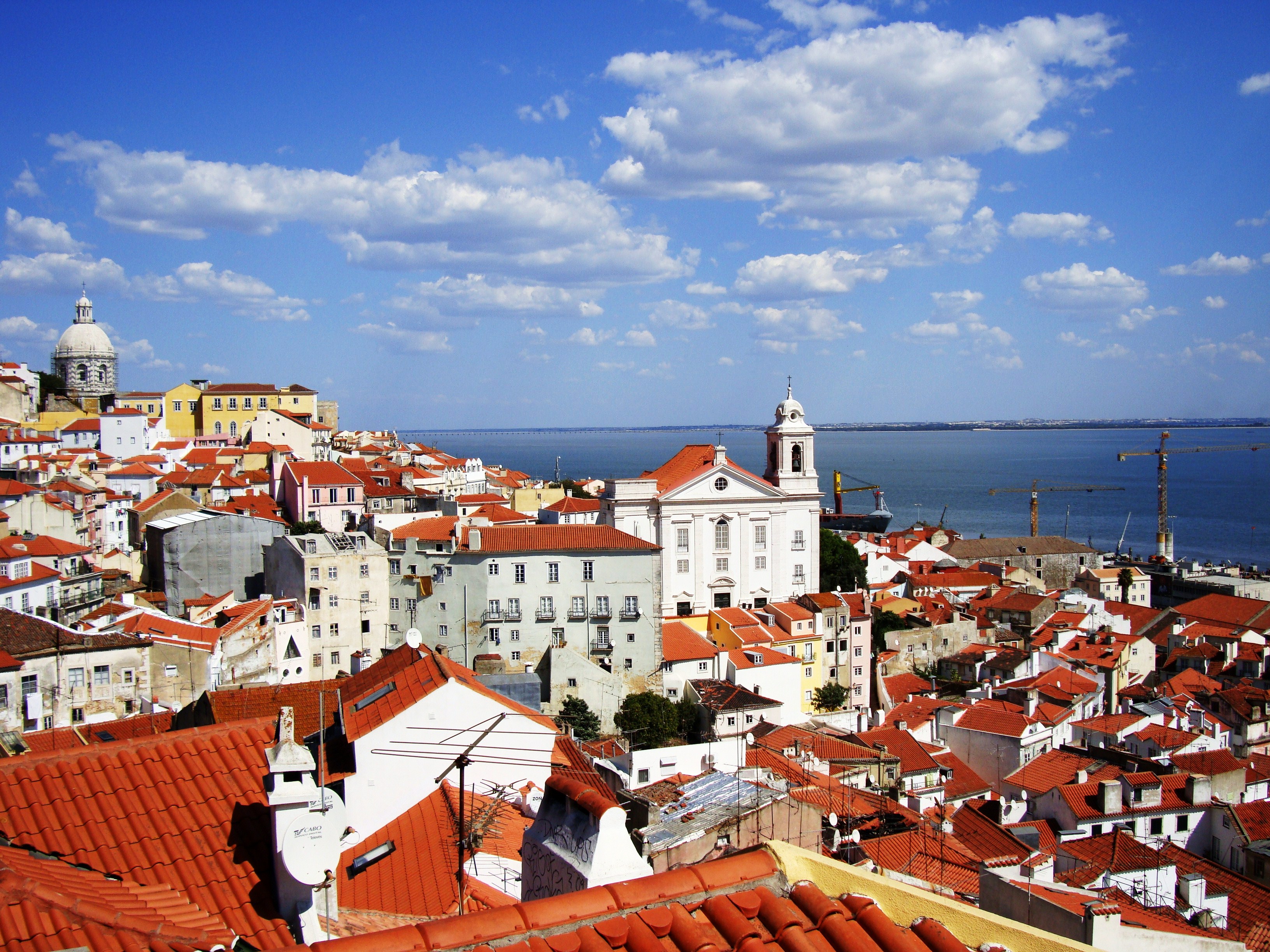 Португалия. Лисбоа Португалия. Лиссабон столица. Столица Португалии Лиссабон достопримечательности. Лиссабон столица Португалии фото.