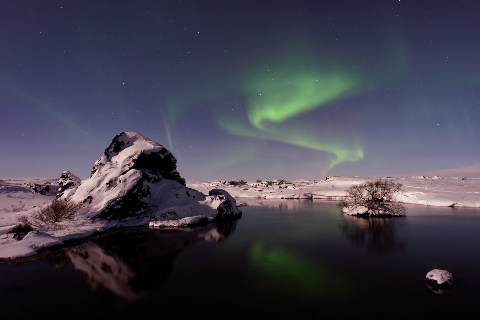 Iceland-Northern-Lights