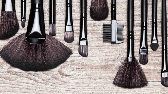 Nettoyer les pinceaux : pourquoi, comment et quand ?