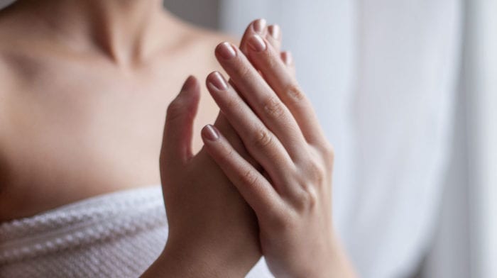 Dites adieu aux ongles cassants avec Nailtiques