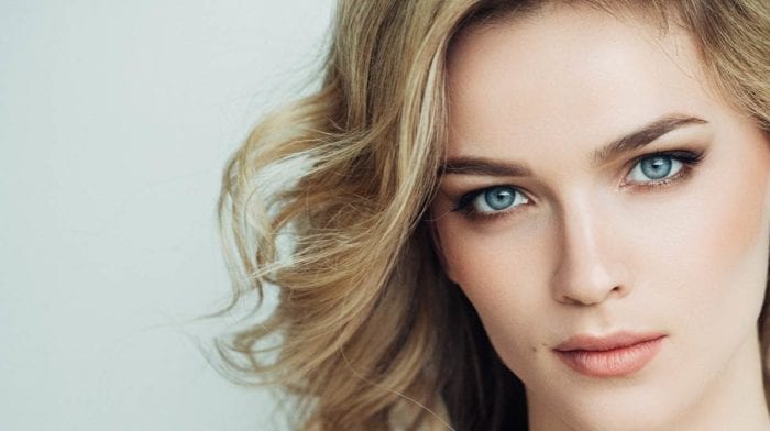 Maitrisez l'art du Coiffé-Décoiffé avec TIGI Professional