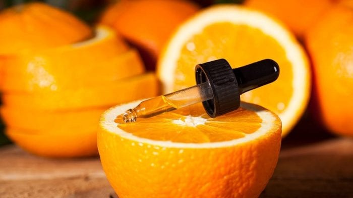 Vitamine C: quels effets sur la peau du visage ?
