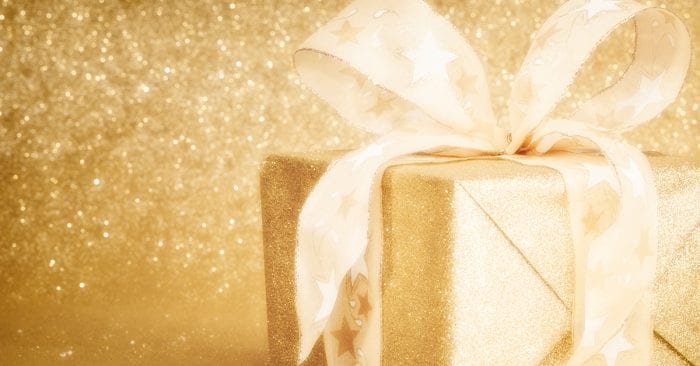 Glow for gold: the best golden beauty products for a party