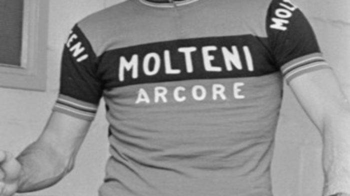 Cycling Fashion Flashback: The Molteni Jersey