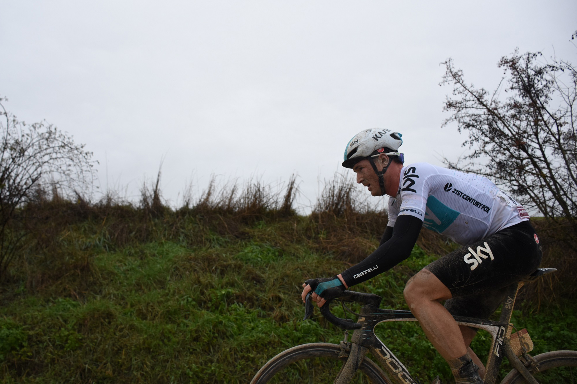 team sky rider on the monte sante marie