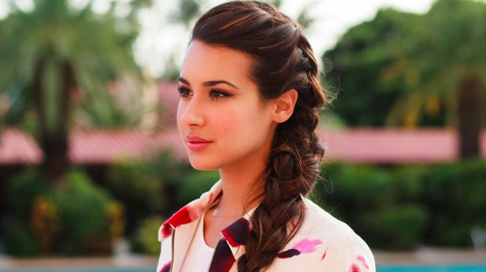 #HQHowTo: Messy Braid Get The Look