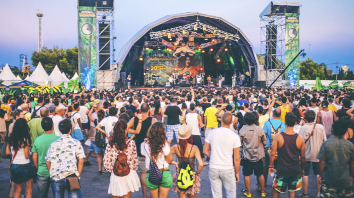 3 Quick Festival Must-Haves for Music Events this Summer