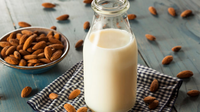 The Benefits Of Almond Milk