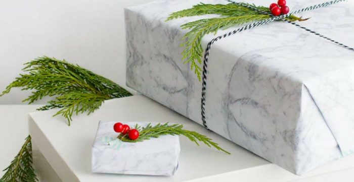 Minimalist Gift Wrapping Ideas