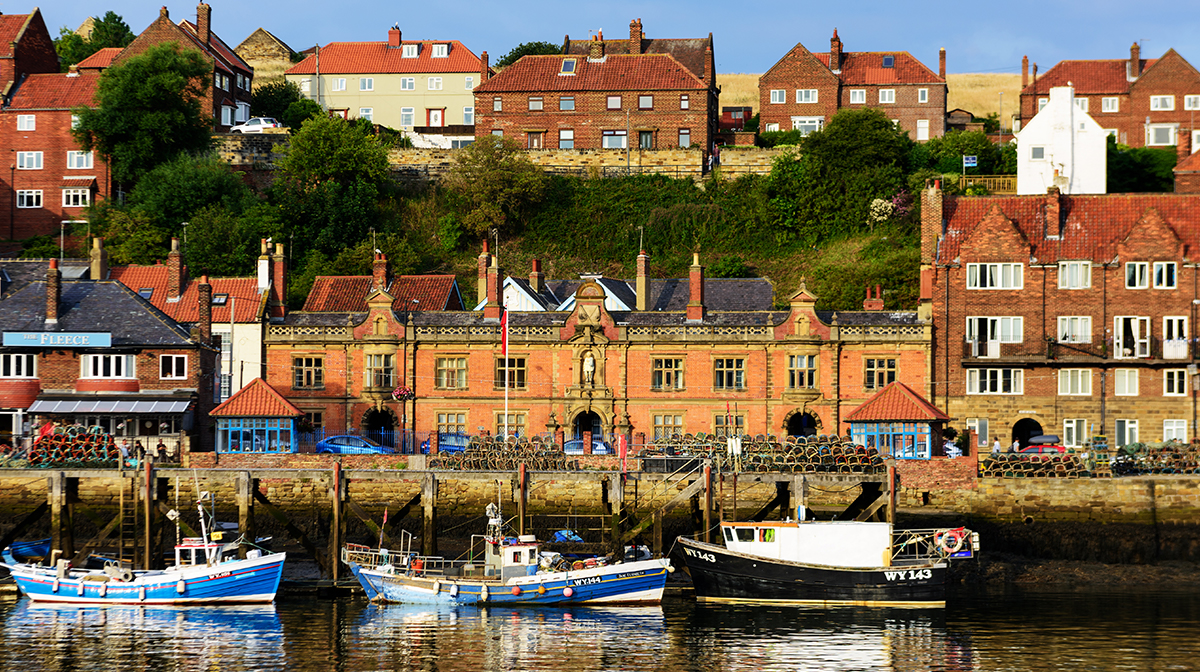 whitby harbour yorkshire