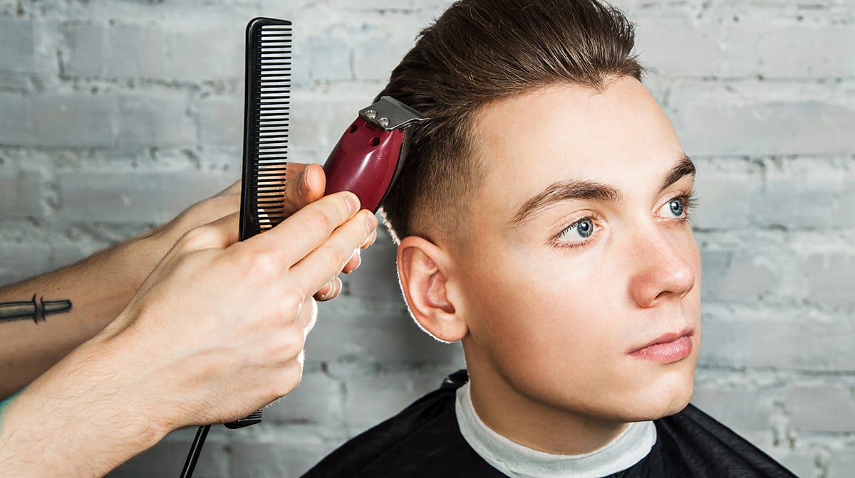 how to use a hair trimmer on a man