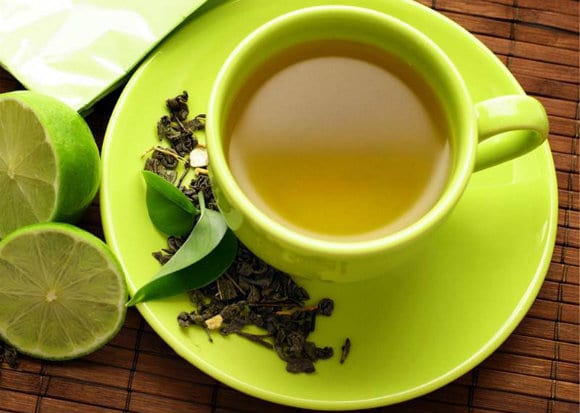 το πράσινο τσάι βοηθά στην απώλεια βάρους)