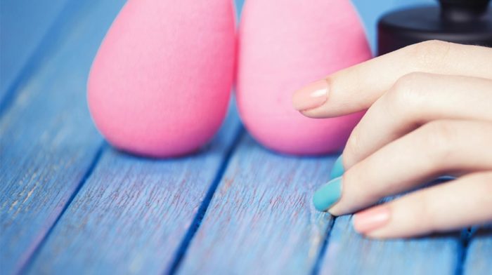How To Use a Beautyblender