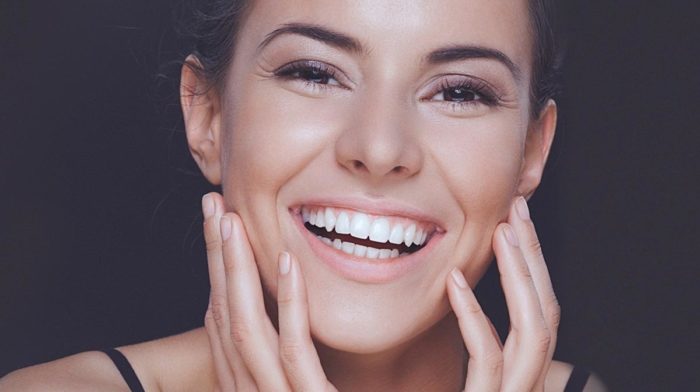 The Best Products for Natural Teeth Whitening
