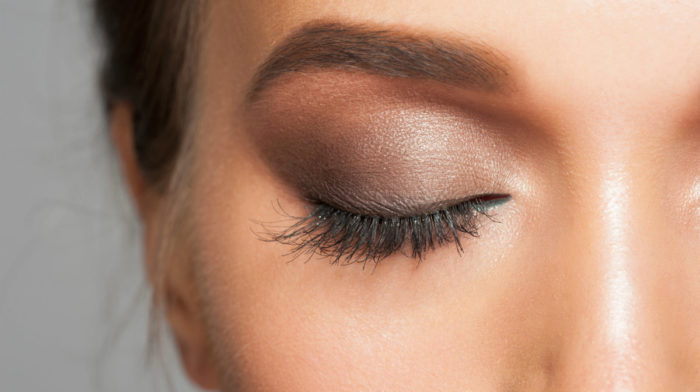 How to Make Your Lashes Look Longer