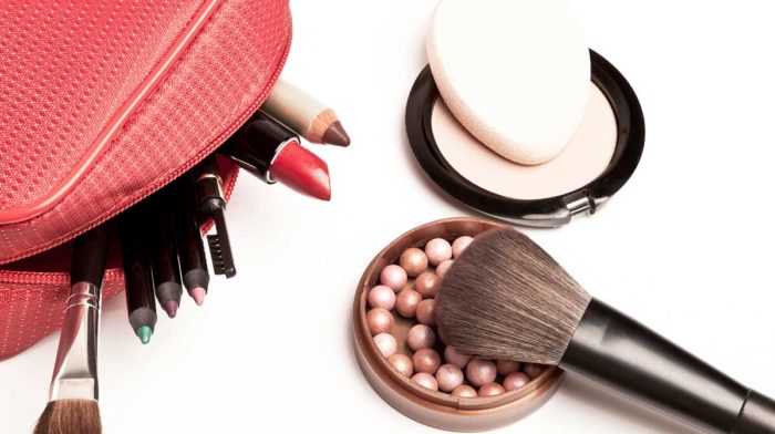 The 10 Best Beauty Enhancers for Your Festival Look