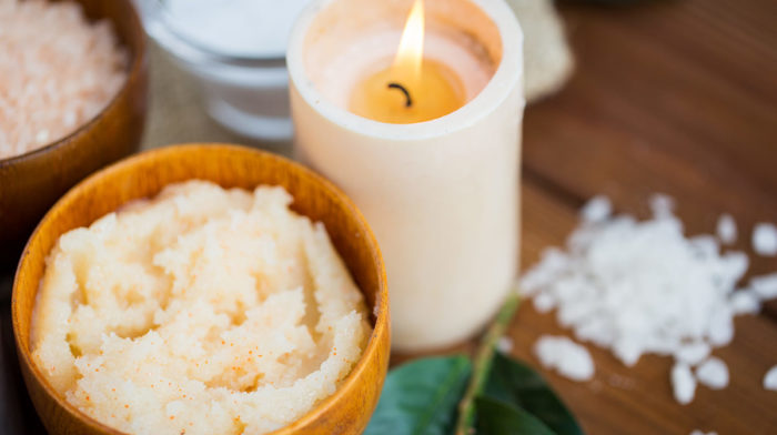 How to Choose Between Sugar and Salt Body Scrubs