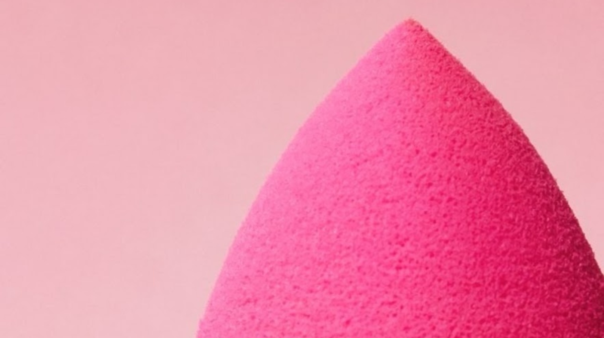 How Beautyblender Remains the Makeup Sponge Standard