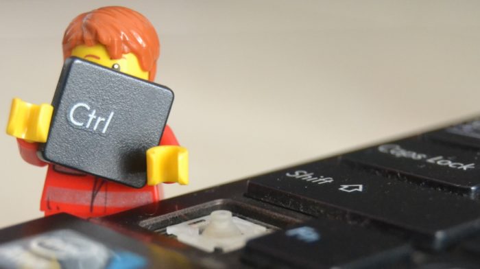 5 oddly satisfying GIFs of smashed Lego