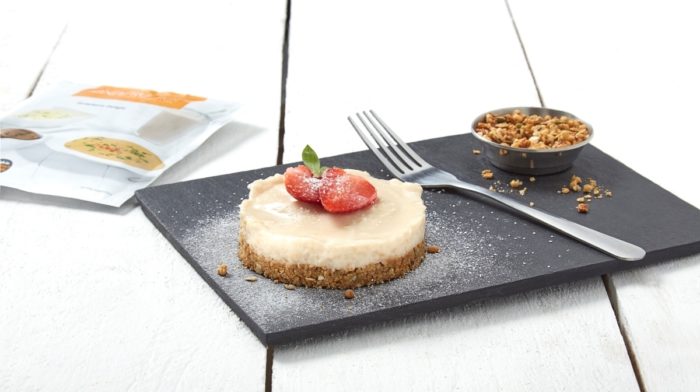 Cheesecake Proteica con Mousse alla Fragola Exante