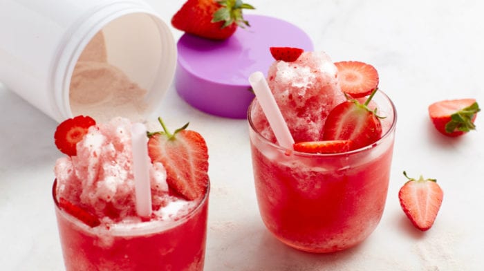 Sommerbær slush ice shots med BCAA og friske jordbær