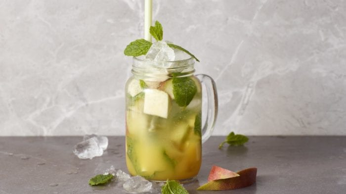 Fersken mango BCAA mojito mocktail | Forfriskende alkoholfri drink