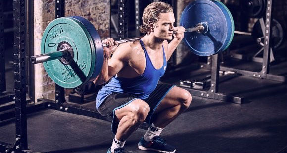 Powerlifting | Proper Squat Form - MYPROTEIN™