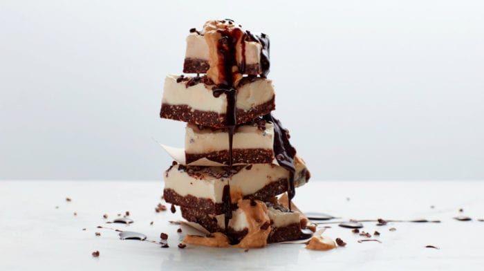 Cheesecake saveur snickers salés le plus simple du monde