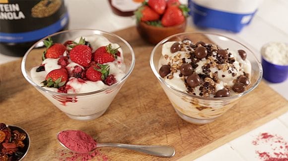 Erdbeer-Schokoladen Protein Eiscreme | Gesundes Dessert
