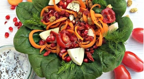 Superfood Mahlzeit | Gesunder Salat mit vielen Vitaminen