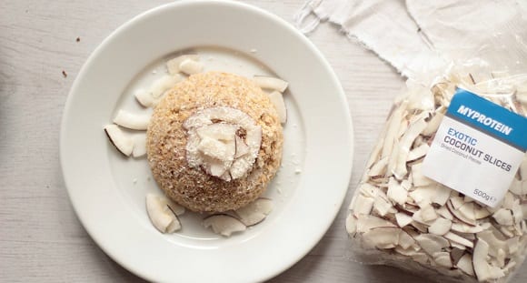 Zuckerfreier Kokos Protein Mugcake | Kuchen unter 5 Minuten?