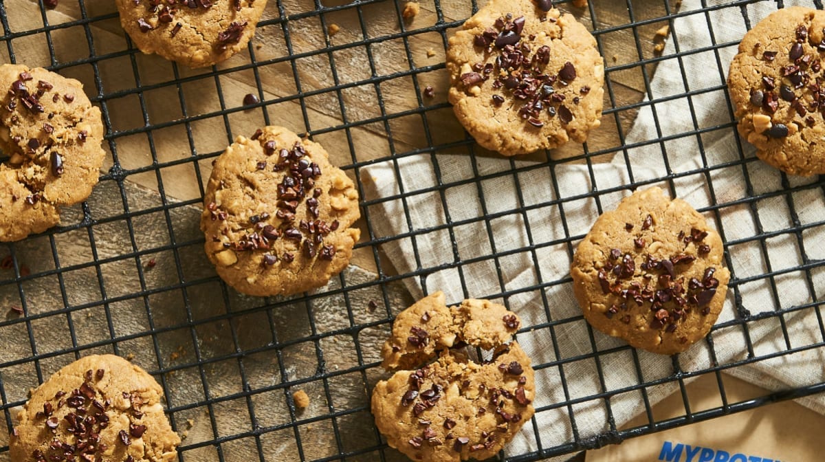 Erdnussbutter Kekse | 5 Zutaten und kein Mehl - MYPROTEIN™