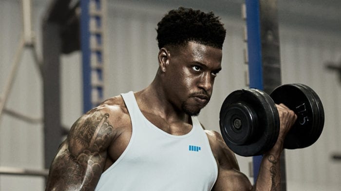 Bizeps Training: Die 5 besten Übungen für massivere Arme