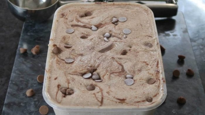 Nialls High Protein Eiscreme mit Erdnussbutter & Nutella