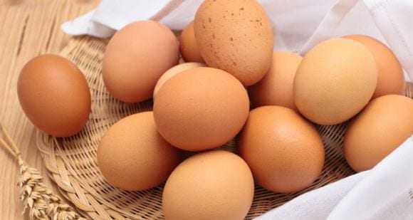 cesta con huevos bulking huevos