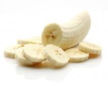 plátano pelado y cortado snacks de la dieta para maraton