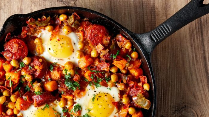 4 recetas de desayuno proteico con huevos para Pascua