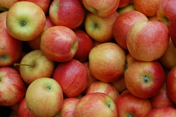 apples-379870_960_720