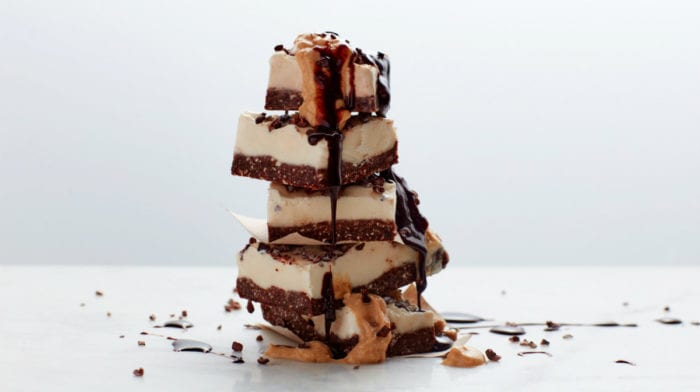 Cheesecake de Snickers Salgado | Sobremesa Saudável