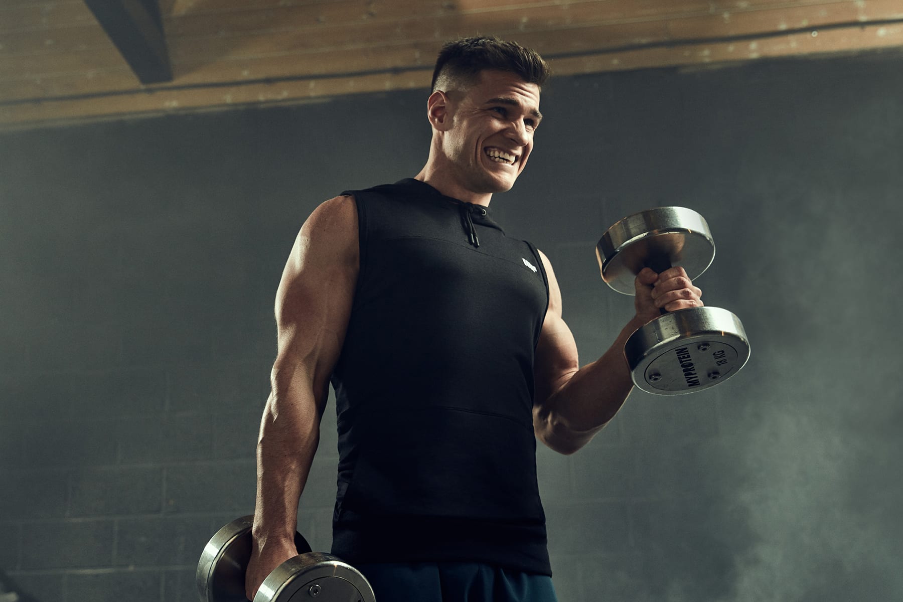 Os 6 melhores exercícios para bíceps e tríceps - MYPROTEIN™