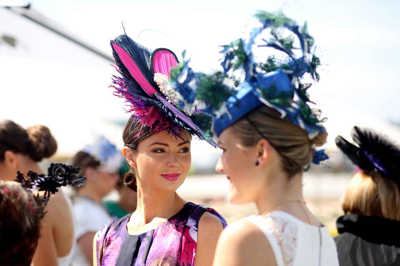 Melbourne Cup makeup bold lips 2017