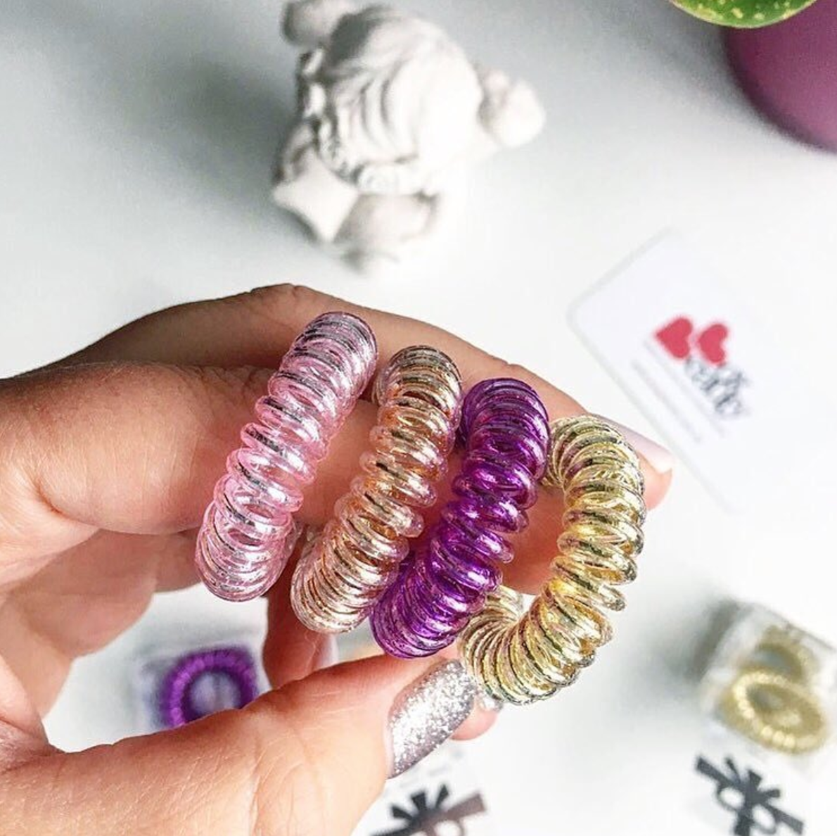 Hair health traceless hair ties Invisibobble