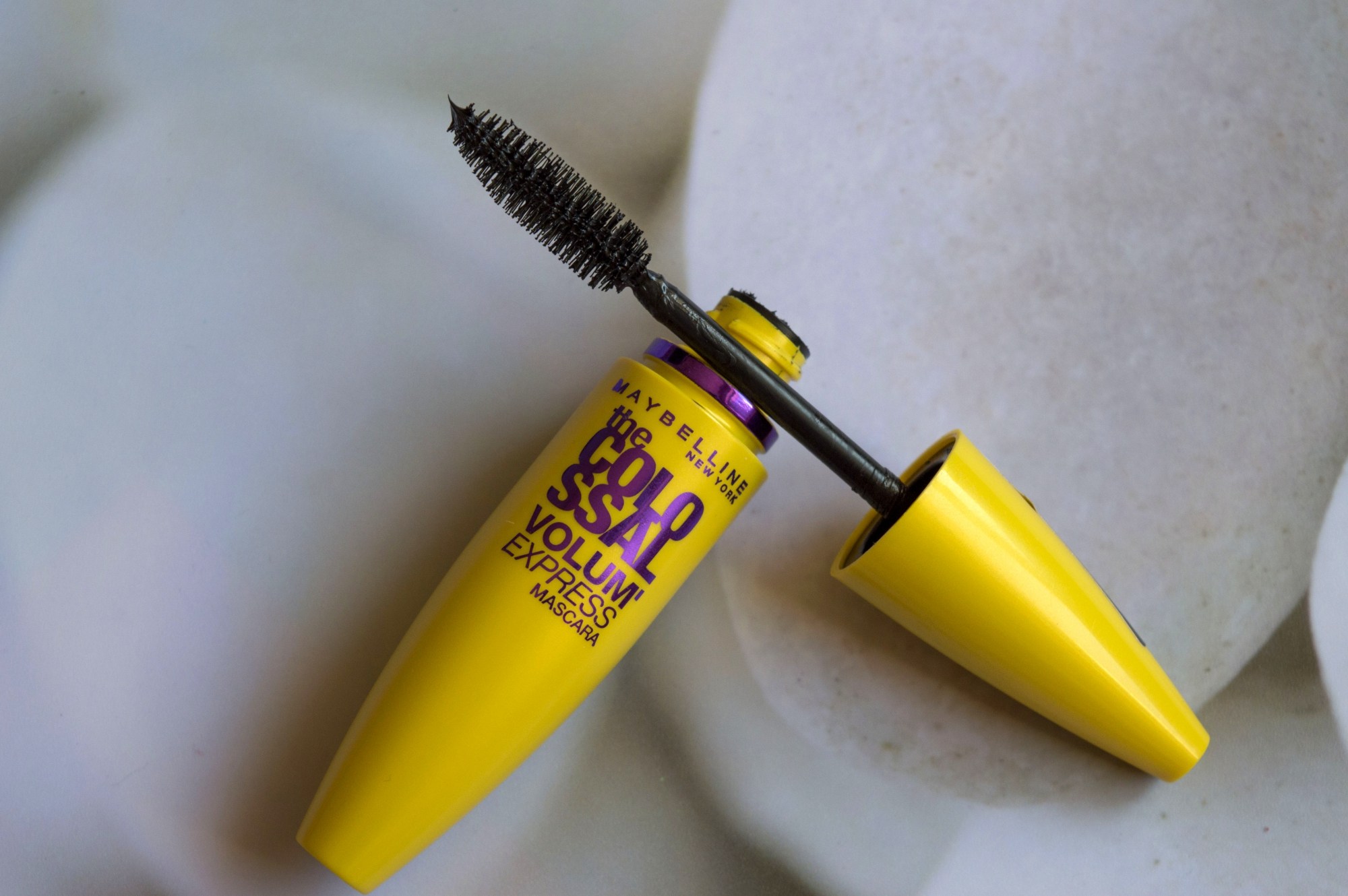 Waterproof makeup mascara Maybelline Volum' Express The Colossal Mascara