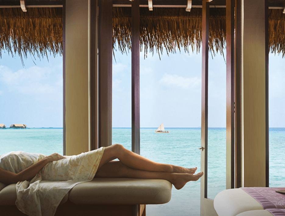 One&Only Reethi Rah treatment room overlooking the sea