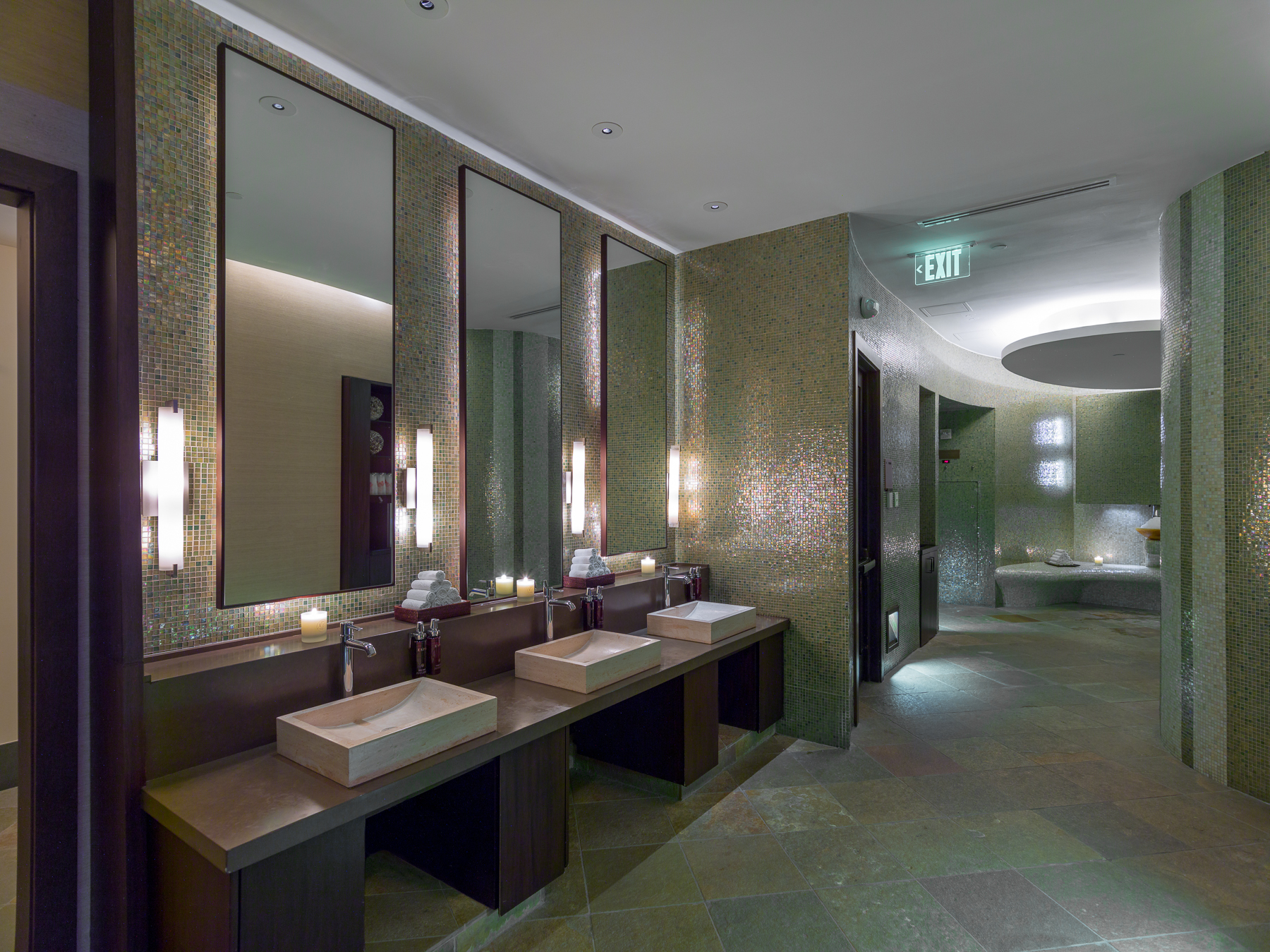 acqualina spa bathrooms