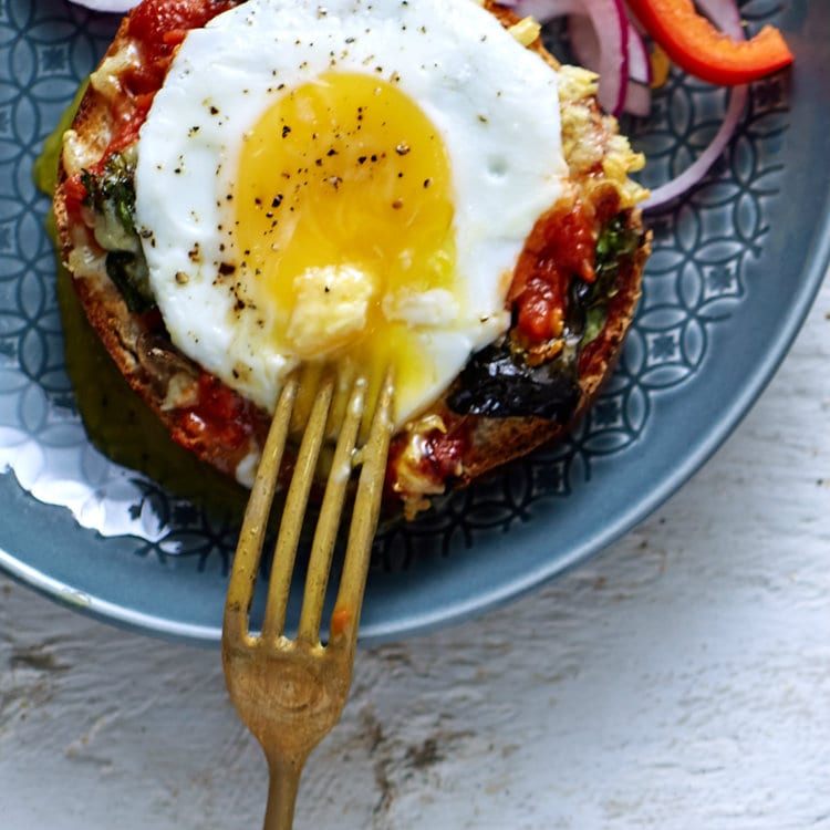 pizza bagel