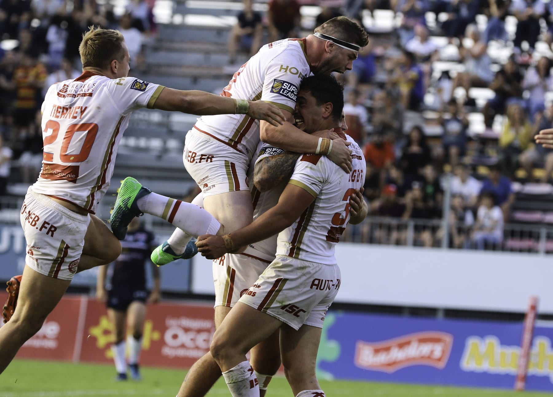 How To Plan Your Training Tips From The Catalans Dragons Coach MYPROTEIN™